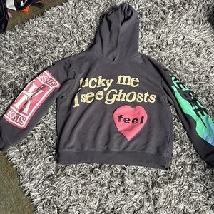 “Lucky me I see ghosts” sweatshirt size adult small